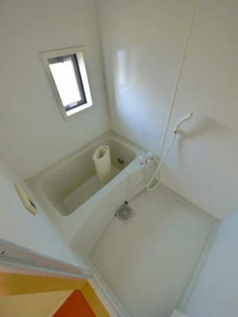 写真は同タイプの別の部屋です バス